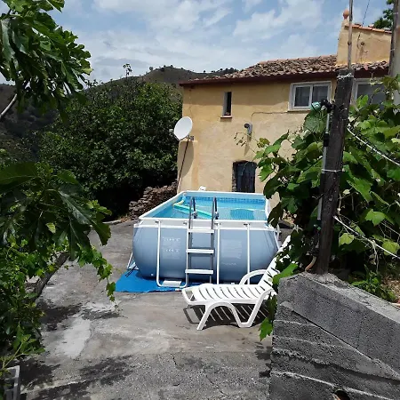 Il Casale Di Tifani Castelmola Country house *